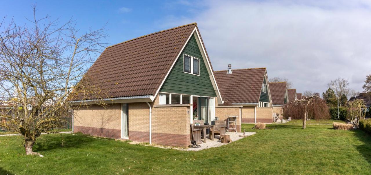 Bungalow 6 Op Recreatiepark De Wielen Sint Maarten Eksteriør billede