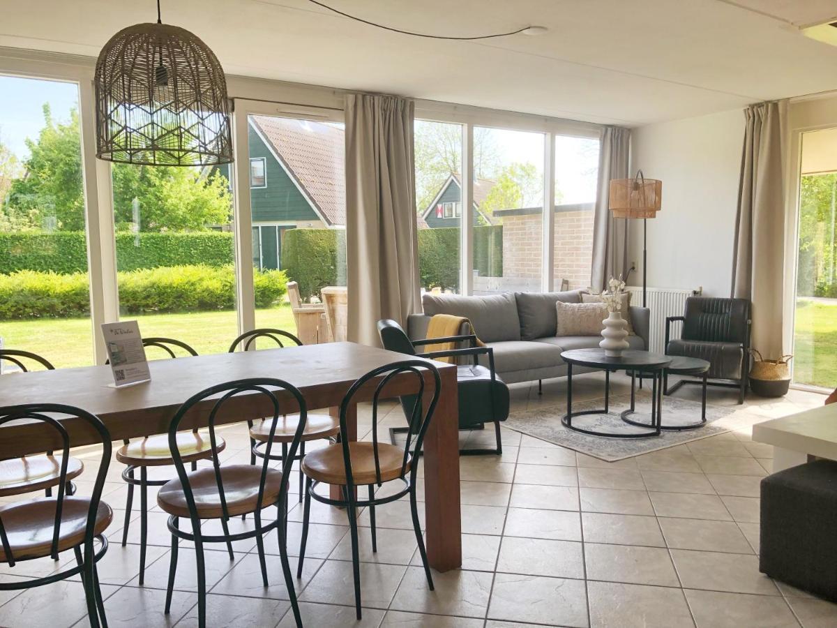 Bungalow 6 Op Recreatiepark De Wielen Sint Maarten Eksteriør billede
